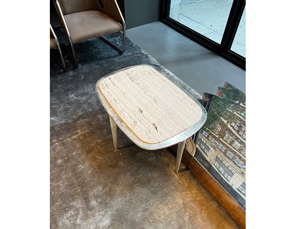 disp_Hen_Big_Bang_Side_Table_001