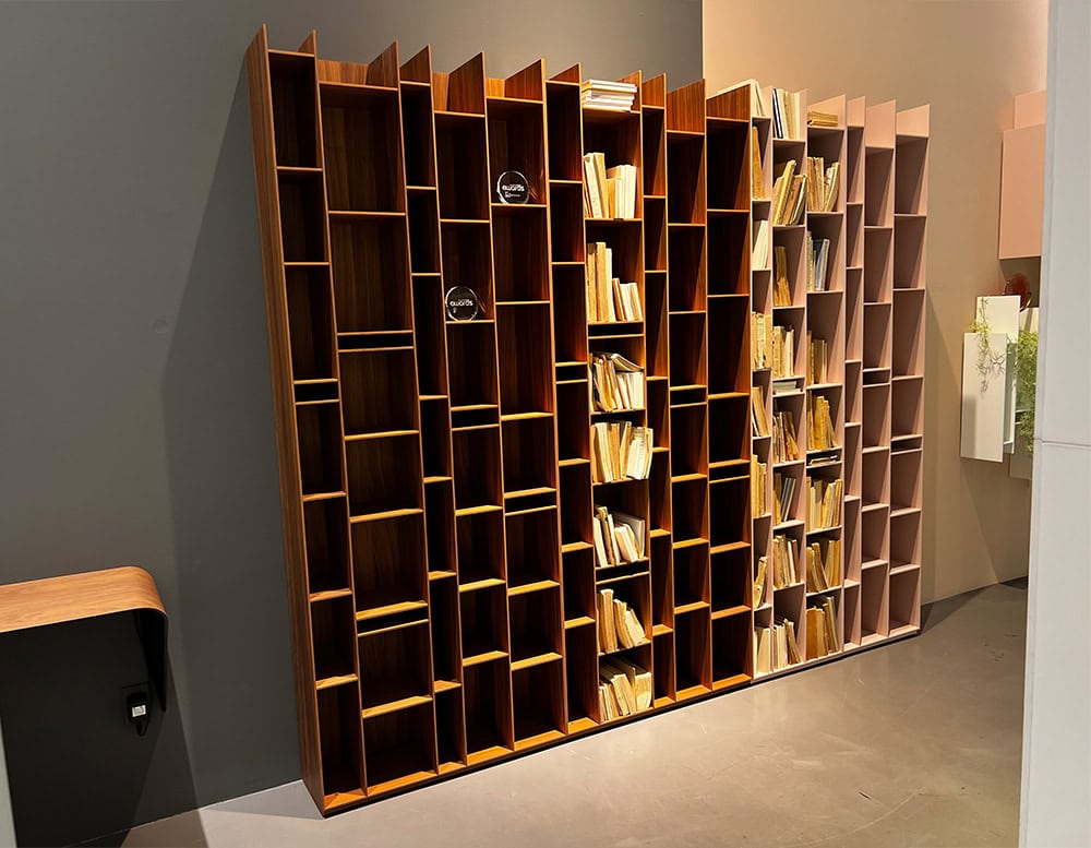 disp_MDF_Random_Bookcase_Walnut_002
